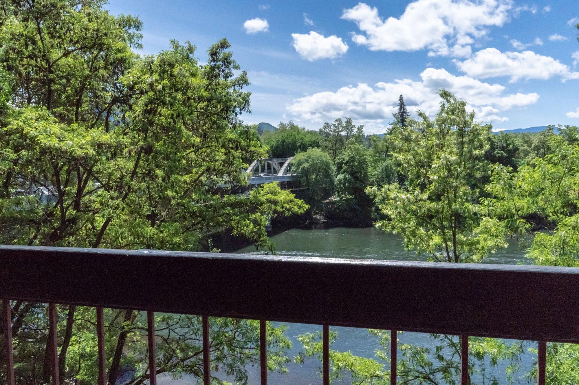 Riverside Inn Grants Pass Zewnętrze zdjęcie